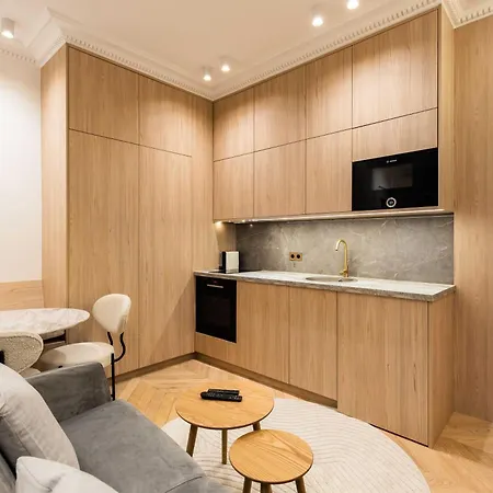Modern Studio Near Place De La Nation *